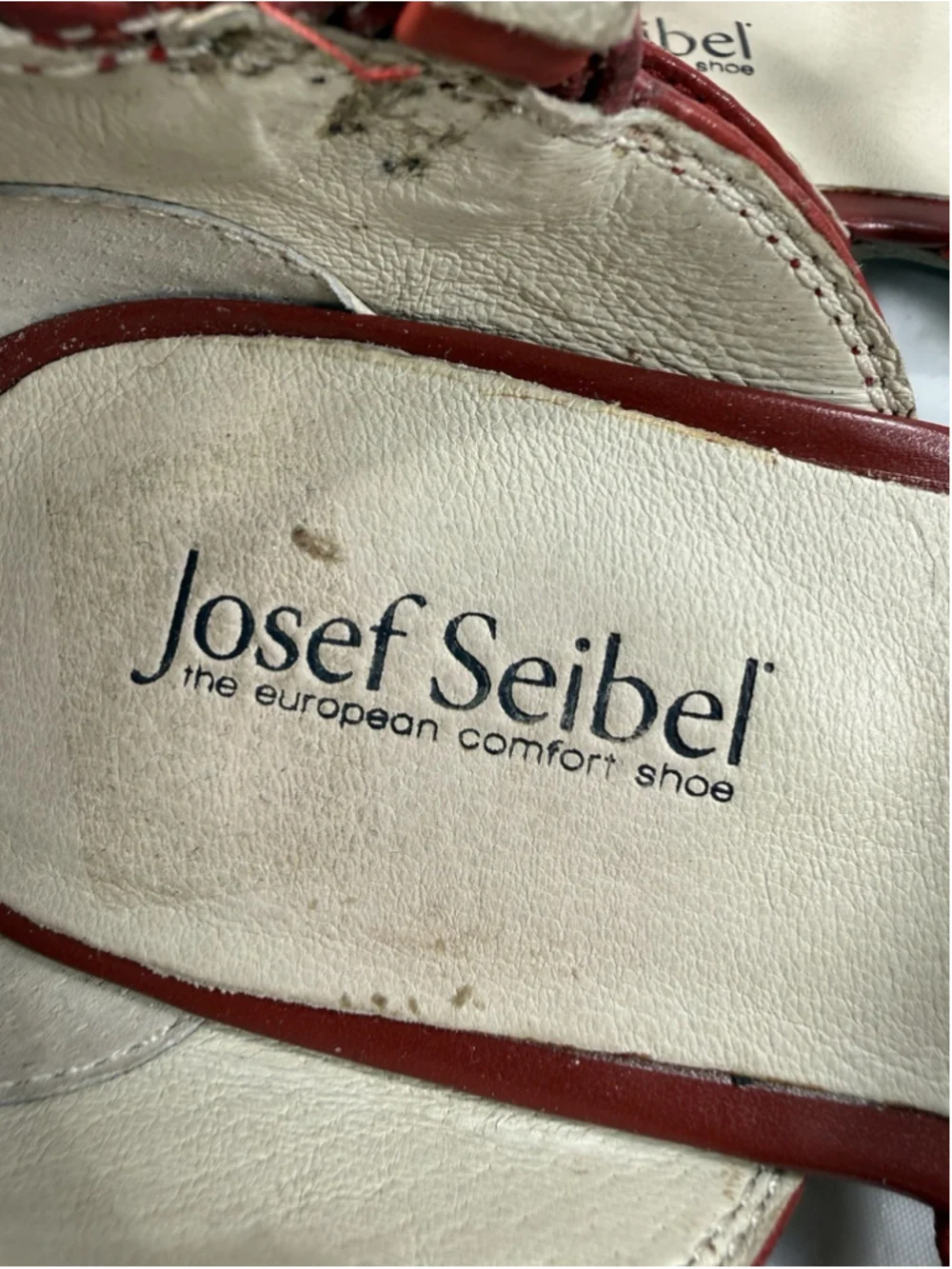 Josef Seibel Fiona 13 leather ballerina flat in red sz 38